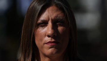 Κωνσταντοπούλου: «Ο Τσίπρας έστρωσε το χαλί στον Μητσοτάκη – Είναι ένα δίδυμο αυτοεξυπηρέτησης»