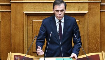 Μάντζος: Τα πρόσφατα βίαια περιστατικά στην Αλβανία προκαλούν έντονη ανησυχία