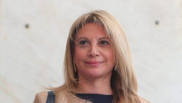 Μαρία Καρυστιανού: Θέλουν να μας βάλουν ταμπέλα, με είπαν ακροδεξιά κομμουνίστρια