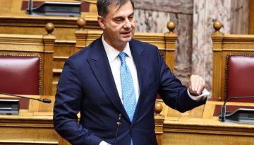 Μαρινάκης για το «ακροδεξιός ο Σαμαράς» του Θεοχάρη: «Οι χαρακτηρισμοί δεν προσφέρουν τίποτα»