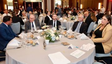 «Μεταξύ τους ήταν πολύ θερμοί»: Ο Γεωργιάδης απαντά για τη φωτογραφία με Ανδρουλάκη-Κωνσταντοπούλου