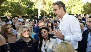 Στροφή Μητσοτάκη: Το stop στις εκλογές, το φλερτ σε όσους «ξυπνούν νωρίς» και η «χρυσή ευκαιρία» Τσίπρας | ΤΟ ΒΗΜΑ