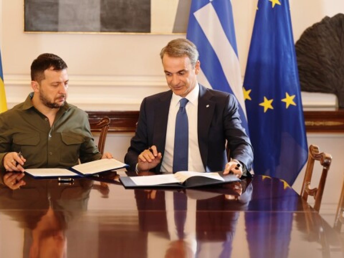 Τετ α τετ Μητσοτάκη & Ζελένσκι στις Βρυξέλλες: Στην ατζέντα ο πόλεμος στην Ουκρανία και η διμερής συνεργασία – Η αναφορά του πρωθυπουργού στο ουκρανικό drone στη Λευκάδα