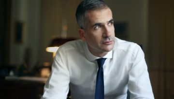 Αθήνα: Ρωγμές στην παράταξη Μπακογιάννη – Αποχώρησε ο Χρ. Τεντόμας | ΤΟ ΒΗΜΑ