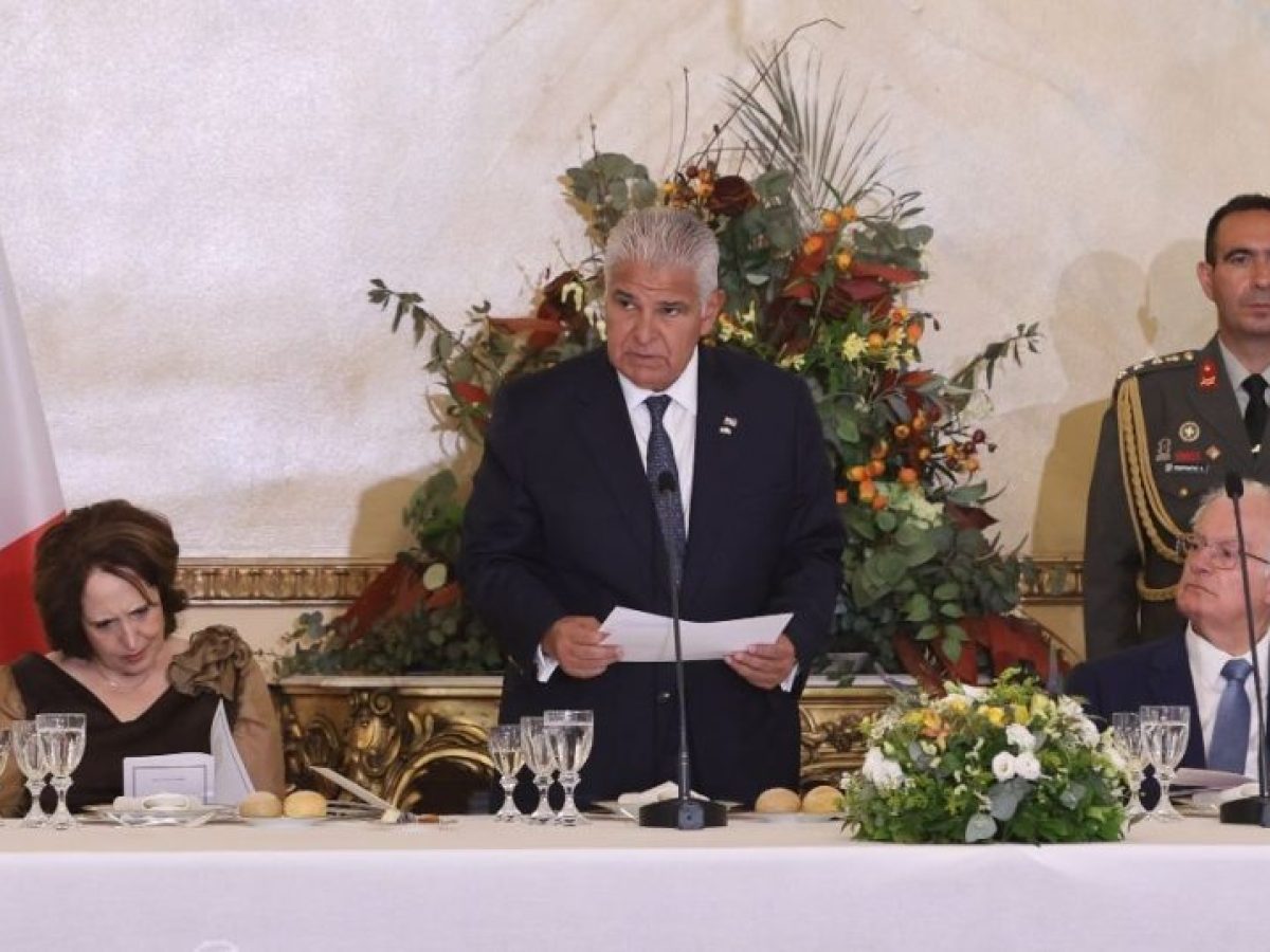 Ναυτιλία, τουρισμός και επενδύσεις στο επίκεντρο της συνάντησης Τασούλα με τον πρόεδρο του Παναμά
