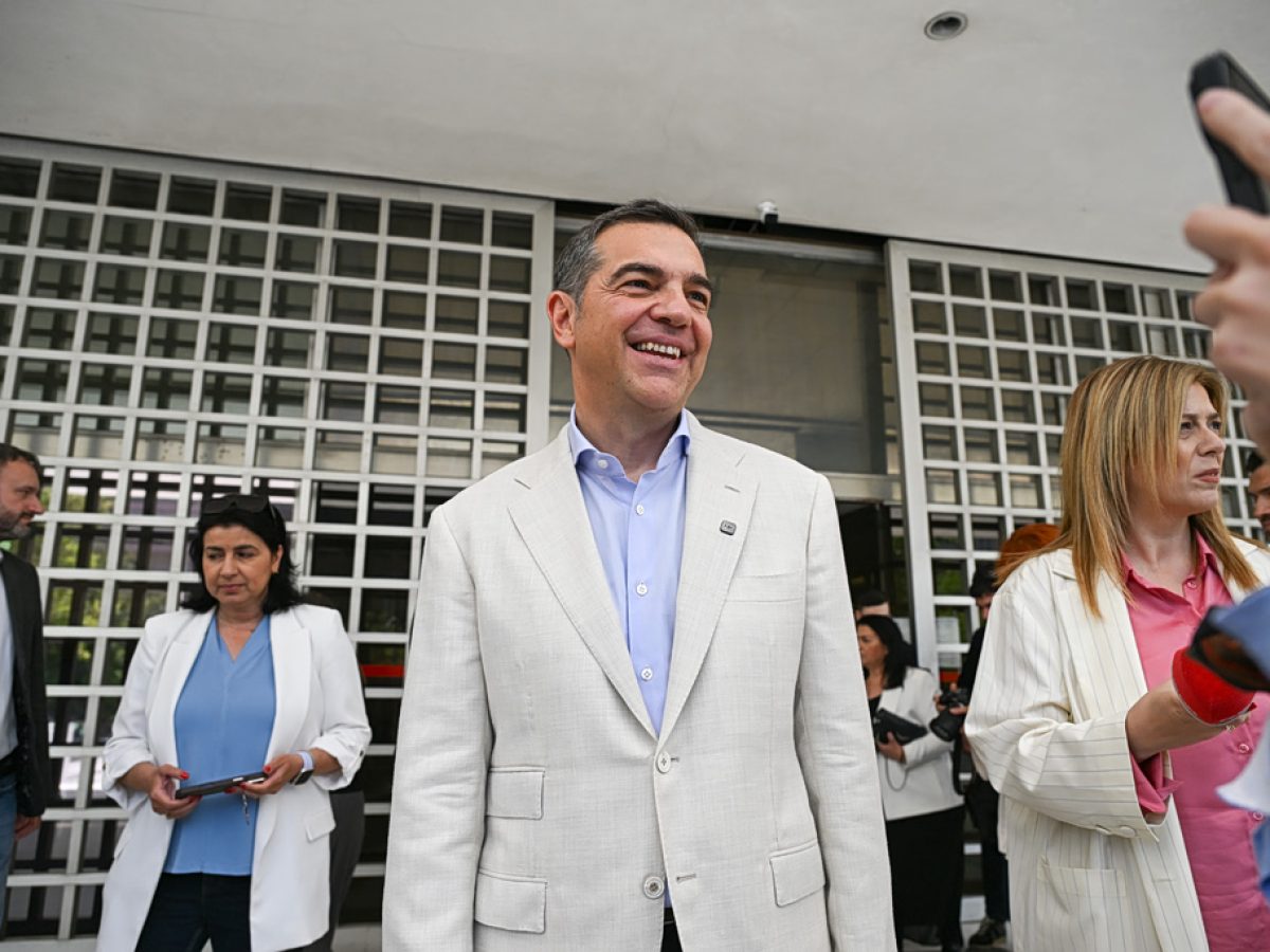 ΝΔ: Επιστροφή στο «αντι-Τσίπρα» αφήγημα – Φήμες για αποχωρήσεις βουλευτών από τον ΣΥΡΙΖΑ