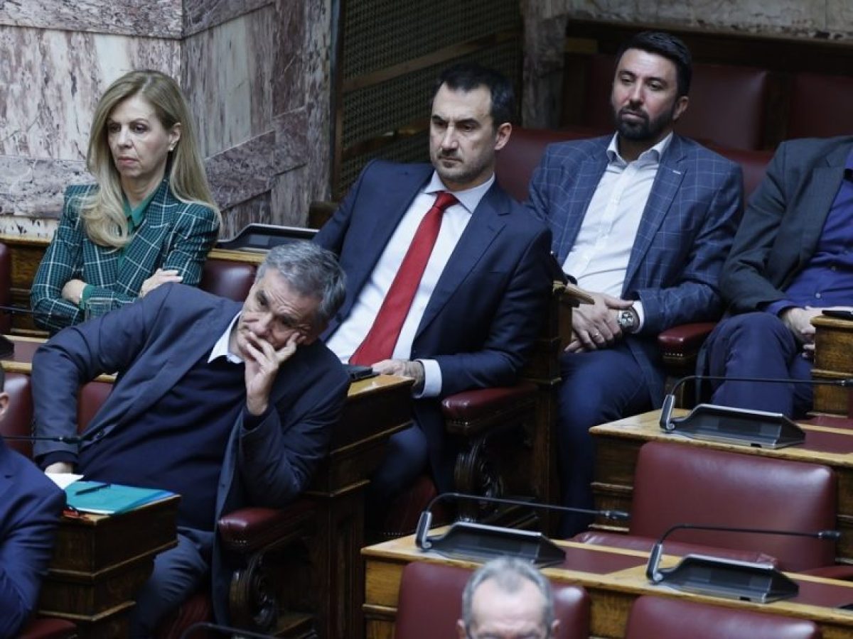 &Nu;έ&alpha; &Alpha;&rho;&iota;&sigma;&tau;&epsilon;&rho;ά: &Delta;&iota;&alpha;&lambda;ύ&epsilon;&tau;&alpha;&iota; &eta; &Kappa;&omicron;&iota;&nu;&omicron;&beta;&omicron;&upsilon;&lambda;&epsilon;&upsilon;&tau;&iota;&kappa;ή &Omicron;&mu;ά&delta;&alpha;