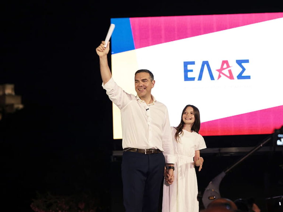 Νέα κόμματα: «Μην κινηθείς! Έρχομαι να σε σώσω»