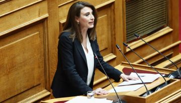 H απουσία Κασιμάτη από την συνεδρίαση της Κοινοβουλευτικής Ομάδας του ΣΥΡΙΖΑ και η αναμενόμενη επιστροφή στο ΠΑΣΟΚ