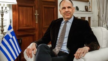 Ο Γεραπετρίτης θέλει Μαξίμου