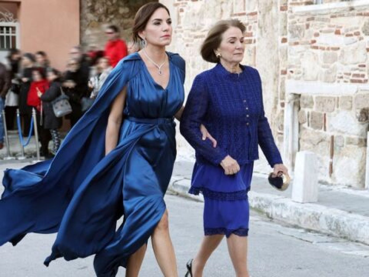 Ό&lambda;&gamma;&alpha; &Kappa;&epsilon;&phi;&alpha;&lambda;&omicron;&gamma;&iota;ά&nu;&nu;&eta;: &Eta; &sigma;&upsilon;&gamma;&kappa;&iota;&nu;&eta;&tau;&iota;&kappa;ή &alpha;&nu;&alpha;&phi;&omicron;&rho;ά &sigma;&tau;&eta; &mu;&eta;&tau;έ&rho;&alpha; &tau;&eta;&sigmaf; &ndash; &ldquo;&Epsilon;ί&nu;&alpha;&iota; &tau;&omicron; &sigma;&tau;ή&rho;&iota;&gamma;&mu;ά &mu;&omicron;&upsilon;&rdquo; (&Beta;ί&nu;&tau;&epsilon;&omicron;)