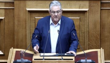 Ολομέτωπη επίθεση Κουτσούμπα σε Μητσοτάκη και Τσίπρα: «Αποκρουστικό παζάρι για να μαζέψετε κουκιά»