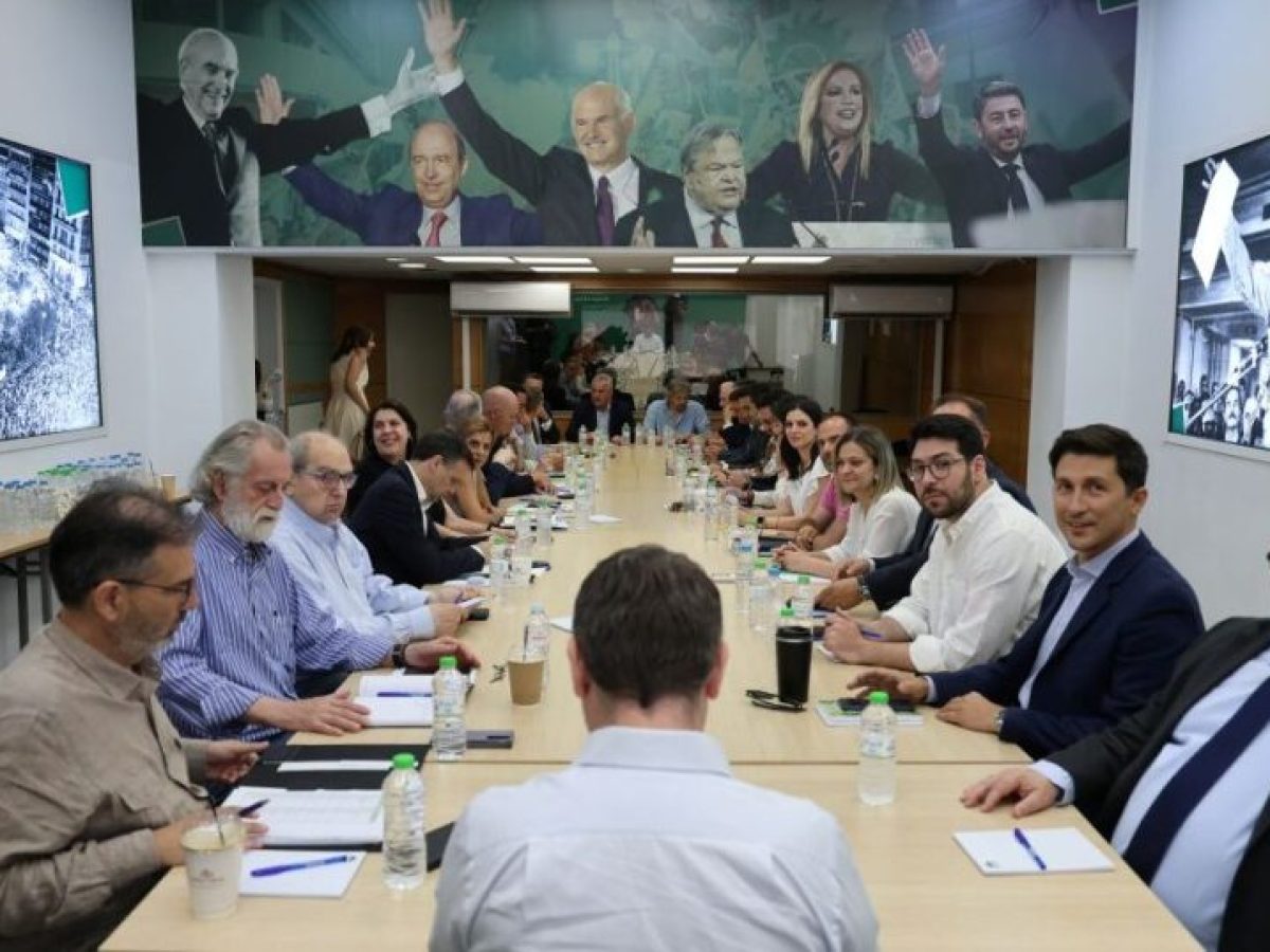 &Pi;&Alpha;&Sigma;&Omicron;&Kappa;: &Alpha;&upsilon;&tau;&omicron;ί &epsilon;ί&nu;&alpha;&iota; &omicron;&iota; &laquo;&sigma;&kappa;&iota;ώ&delta;&epsilon;&iota;&sigmaf; &upsilon;&pi;&omicron;&upsilon;&rho;&gamma;&omicron;ί&raquo; &tau;&omicron;&upsilon; &kappa;ό&mu;&mu;&alpha;&tau;&omicron;&sigmaf; &ndash; Ό&lambda;&alpha; &tau;&alpha; &omicron;&nu;ό&mu;&alpha;&tau;&alpha;