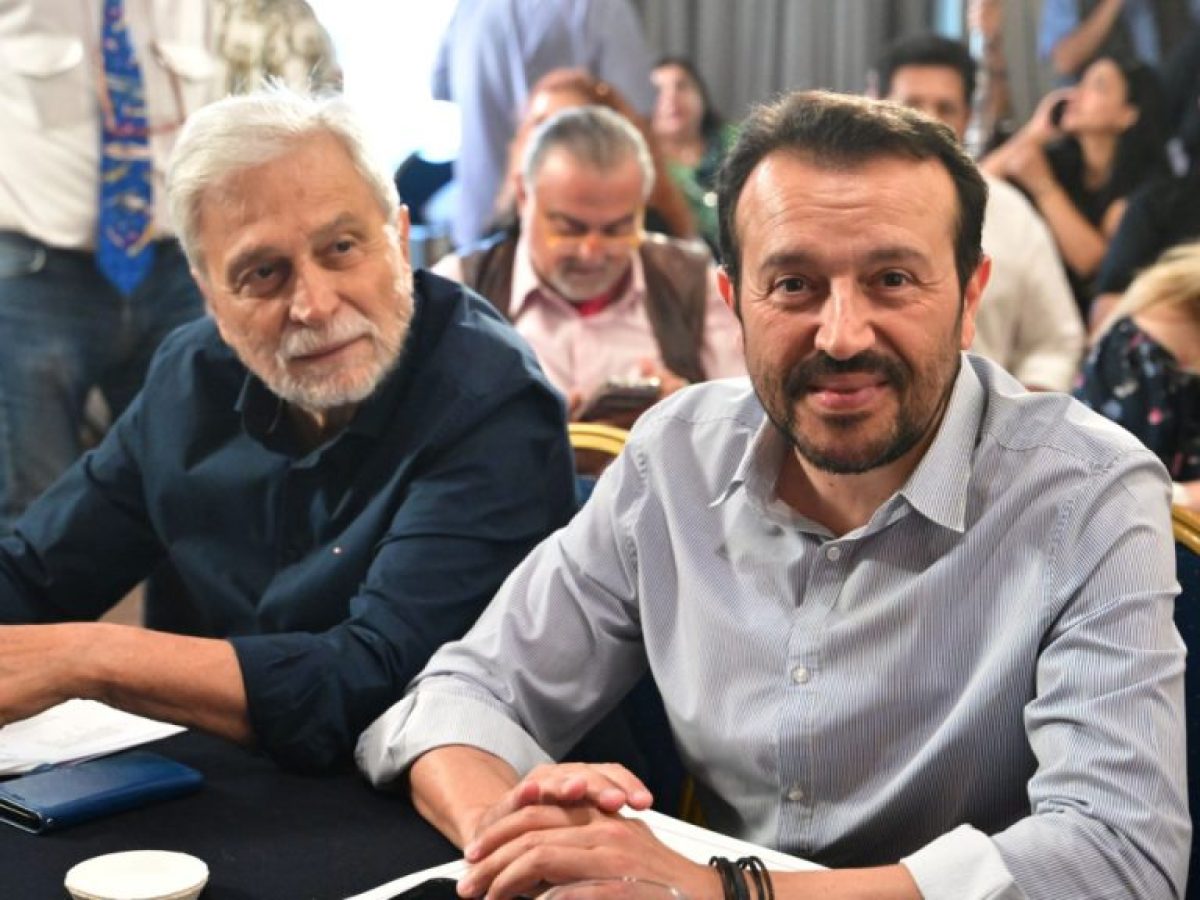 &Pi;&alpha;&pi;&pi;ά&sigmaf;: &Eta; &pi;&epsilon;&rho;&iota;&omicron;&upsilon;&sigma;ί&alpha; &tau;&omicron;&upsilon; &Sigma;&Upsilon;&Rho;&Iota;&Zeta;&Alpha; &delta;&epsilon;&nu; &alpha;&pi;&omicron;&tau;&epsilon;&lambda;&epsilon;ί &pi;&rho;ώ&tau;&eta; ύ&lambda;&eta; &gamma;&iota;&alpha; &kappa;&alpha;&nu;έ&nu;&alpha; &sigma;&chi;έ&delta;&iota;&omicron; &delta;&iota;ά&lambda;&upsilon;&sigma;&eta;&sigmaf;, &alpha;&pi;&omicron;&rho;&rho;ό&phi;&eta;&sigma;&eta;&sigmaf; ή &epsilon;&kappa;&chi;ώ&rho;&eta;&sigma;&eta;&sigmaf;