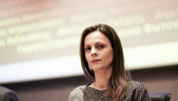 Παραιτήθηκε και επίσημα από βουλεύτρια η Έφη Αχτσιόγλου με επιστολή στον πρόεδρο της Βουλής