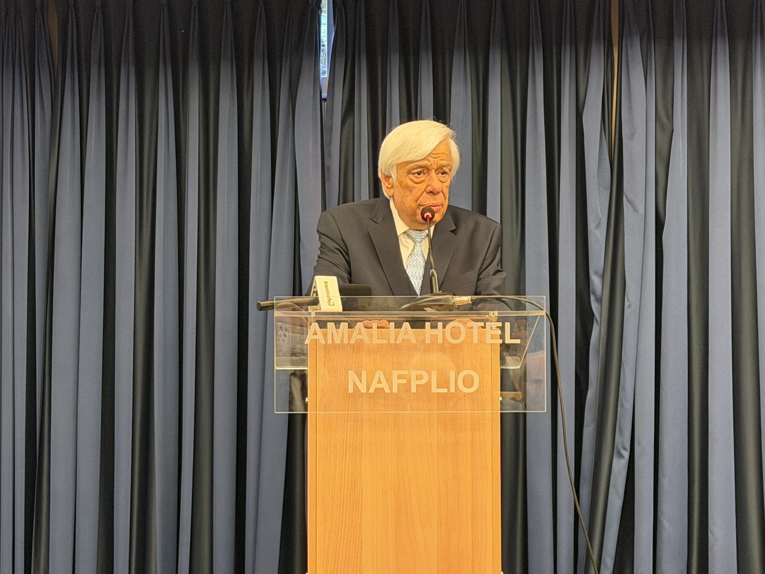 pavlopoulos-Αnatheorisi-sintagmatikon-pleonasmon-–