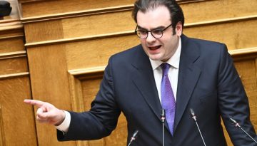 Ανατροπή με τον νόμο Κατσέλη: Γιατί το κόμμα Καρυστιανού κατηγορεί Πιερρακάκη ότι «παγώνει» την απόφαση | ΤΟ ΒΗΜΑ