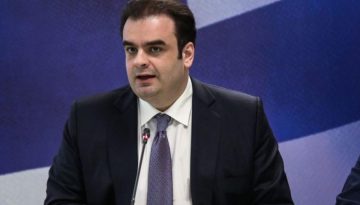 Πιερρακάκης: «Για το ιδιωτικό χρέος υλοποιούμε ρυθμίσεις οι οποίες επιβραβεύουν τους συνεπείς»