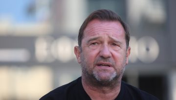 Αιχμές Πλακιά για την παραίτηση Κοκοτσάκη: Οι «εμείς με τη Μαρία κι εσείς με τη Μαφία» τώρα… listerine