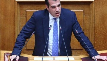 Πλεύρης: Αυξήθηκαν κατά 25% οι οικειοθελείς επιστροφές μεταναστών μετά το δόγμα «φυλακή ή επιστροφή»