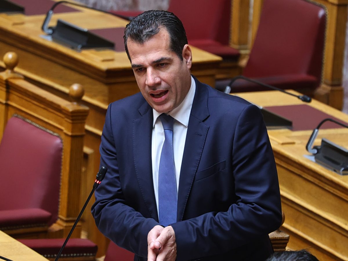 &Pi;&lambda;&epsilon;ύ&rho;&eta;&sigmaf;: &Mu;έ&sigma;&alpha; &sigma;&tau;&omicron; &lsquo;27 &omicron; &pi;&rho;ώ&tau;&omicron;&sigmaf; &laquo;&kappa;ό&mu;&beta;&omicron;&sigmaf; &epsilon;&pi;&iota;&sigma;&tau;&rho;&omicron;&phi;ώ&nu;&raquo; &epsilon;&kappa;&tau;ό&sigmaf; &Epsilon;&upsilon;&rho;&omega;&pi;&alpha;ϊ&kappa;ή&sigmaf; Έ&nu;&omega;&sigma;&eta;&sigmaf;