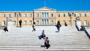 Πώς διαμορφώνεται το νέο σκηνικό στη Βουλή μετά τη διάλυση της ΚΟ της Νέας Αριστεράς – Στους 39 οι ανεξάρτητοι