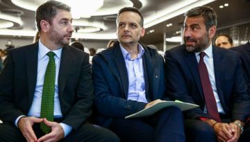 ΠΑΣΟΚ: Ξορκίζουν τη φαγωμάρα και την εσωστρέφεια
