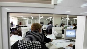 Σε δημόσια διαβούλευση το νομοσχέδιο για την ισότητα αμοιβής ανδρών και γυναικών – 12 ερωτήσεις και απαντήσεις