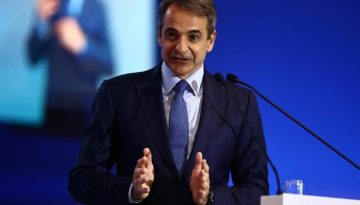 Σε θέσεις μάχης η ΝΔ: Ανασχηματισμός, μεταρρυθμίσεις και το βλέμμα στις κάλπες