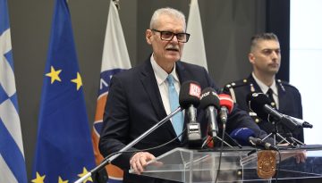 Σεισμοί στη Βόρεια Εύβοια: Σε Προκόπι και Δαφνούσα ο Ευάγγελος Τουρνάς