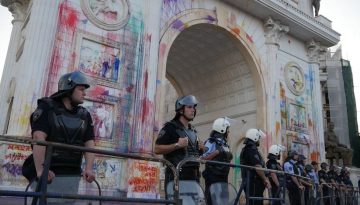 Το χρώμα της οργής και η ελπίδα της ξεχαμένης νέας γενιάς. 10 Χρόνια από την «Πολύχρωμη Επανάσταση» των Σκοπίων