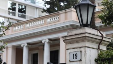 Στη μάχη της «χαλαρής» ψήφου η ΝΔ: Το στοίχημα για «υψηλές πτήσεις» την πρώτη Κυριακή με το βλέμμα σε Τσίπρα, Καρυστιανού