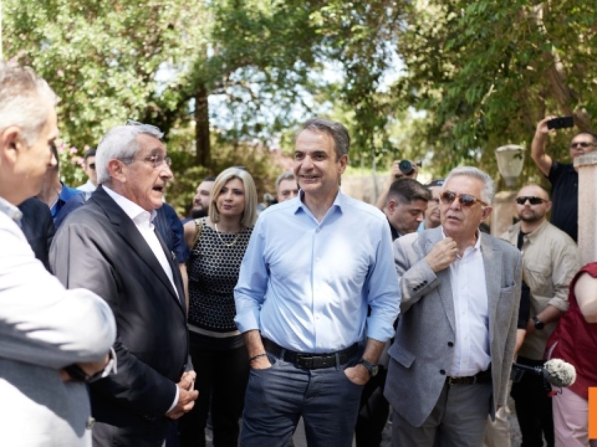 &Sigma;&tau;&eta; &Rho;ό&delta;&omicron; &omicron; &Mu;&eta;&tau;&sigma;&omicron;&tau;ά&kappa;&eta;&sigmaf;: &Alpha;&nu;&alpha;&beta;&alpha;&theta;&mu;ί&zeta;&epsilon;&tau;&alpha;&iota; &tau;&omicron; &lambda;&iota;&mu;ά&nu;&iota; &tau;&omicron;&upsilon; &nu;&eta;&sigma;&iota;&omicron;ύ, &nu;έ&omicron; &nu;&omicron;&sigma;&omicron;&kappa;&omicron;&mu;&epsilon;ί&omicron; &sigma;&tau;&eta;&nu; &Kappa;&omega; &epsilon;&xi;ή&gamma;&gamma;&epsilon;&iota;&lambda;&epsilon; &omicron; &pi;&rho;&omega;&theta;&upsilon;&pi;&omicron;&upsilon;&rho;&gamma;ό&sigmaf;
