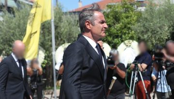 Στην Κόρινθο ο Κ. Μητσοτάκης για την κηδεία του Υφ. Ενέργειας, Νίκου Ταγαρά