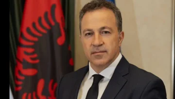 Στην Αθήνα ο πρόεδρος του αλβανικού κοινοβουλίου – Στα Δυτικά Βαλκάνια την Παρασκευή ο Γεραπετρίτης