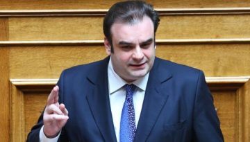 Στο Παρίσι ο Πιερρακάκης – Για τη Διάσκεψη του ΟΟΣΑ για το μέλλον της ευρωπαϊκής ανταγωνιστικότητας και της βιομηχανικής
