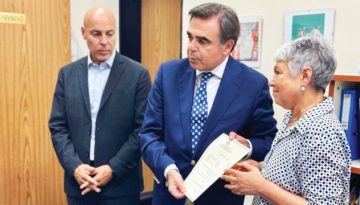 Μαργαρίτης Σχοινάς: Παρέλαβε το πτυχίο του Βαγγέλη Γιακουμάκη στη Γαλακτοκομική Σχολή Ιωαννίνων – Θα το παραδώσει στους γονείς του (Εικόνες)