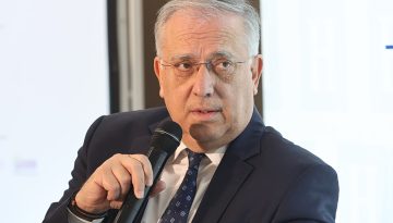 Τάκης Θεοδωρικάκος: Η χώρα έχει μπει σε μία παρατεταμένη προεκλογική περίοδο