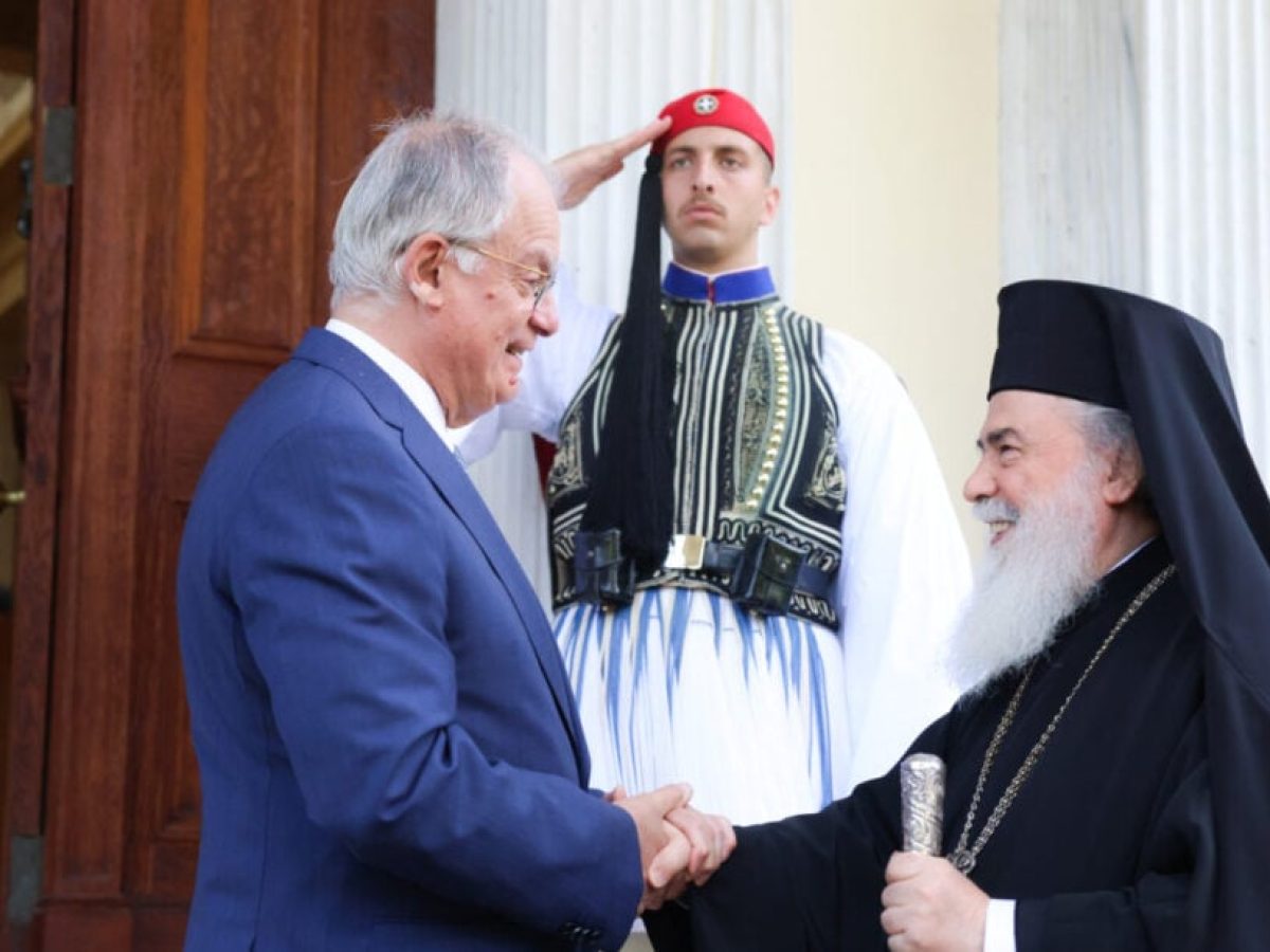 Τασούλας προς Πατριάρχη Ιεροσολύμων: Θα συνεχίζουμε να στηρίζουν τις προσπάθειές σας