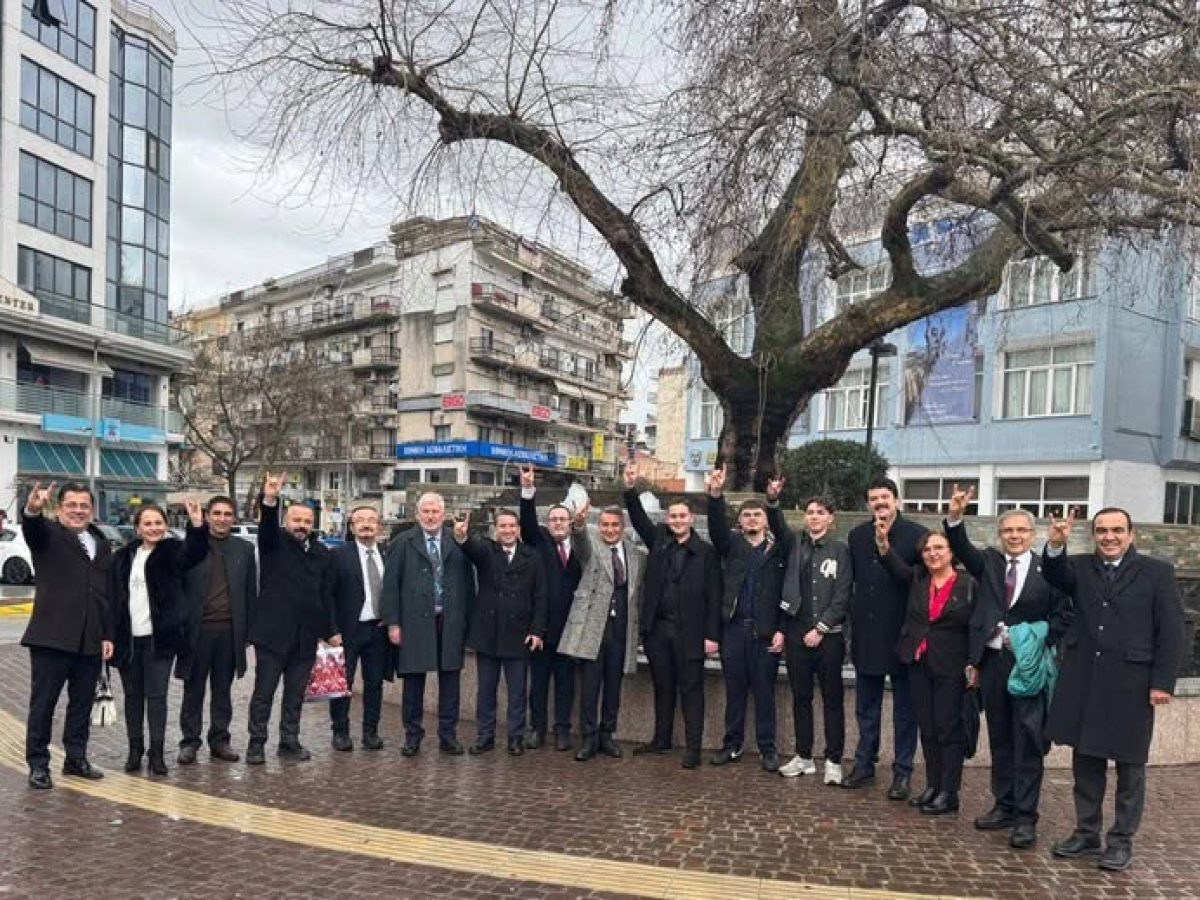 &Theta;&alpha; &tau;&eta;&nu;&hellip; &alpha;&kappa;&omicron;ύ&sigma;&omicron;&upsilon;&nu; &sigma;&tau;&eta;&nu; Ά&gamma;&kappa;&upsilon;&rho;&alpha;! &ldquo;&Mu;&pi;&lambda;ό&kappa;&omicron;&rdquo; &alpha;&pi;ό &tau;&eta;&nu; &Epsilon;&lambda;&lambda;ά&delta;&alpha; &sigma;&epsilon; &sigma;&tau;έ&lambda;&epsilon;&chi;&omicron;&sigmaf; &tau;&omicron;&upsilon; &tau;&omicron;&upsilon;&rho;&kappa;&iota;&kappa;&omicron;ύ &epsilon;&theta;&nu;&iota;&kappa;&iota;&sigma;&tau;&iota;&kappa;&omicron;ύ &kappa;ό&mu;&mu;&alpha;&tau;&omicron;&sigmaf; Zafer Partisi &ndash; &Tau;&rho;&iota;