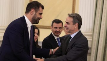 Το χρονικό του «μίνι» ανασχηματισμού, ο αμετακίνητος Μαρινάκης και το στοίχημα της νέας γενιάς στελεχών της ΝΔ