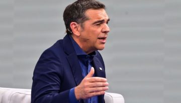 To “δούλεμα” του Τσίπρα για αγορά των “κόκκινων δανείων” από τα funds και η προσβλητική πρόταση της ΕΛΑΣ για τους συνεπείς δανειολήπτες