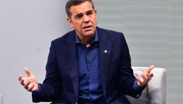 Συνάντηση Τσίπρα με πρέσβεις ευρωπαϊκών κρατών, στο επίκεντρο διεθνείς και εσωτερικές εξελίξεις