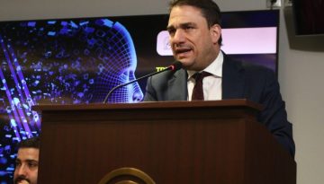 Τσουκαλάς: Να ανασυρθεί από το αρχείο η υπόθεση των παράνομων υποκλοπών