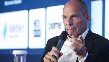 Βαρουφάκης: Η Ελλάδα είναι μια χώρα γεμάτη ευκαιρίες, αρκεί να έχεις funds – Συνεχής απειλή για την εθνική κυριαρχία ο Μη