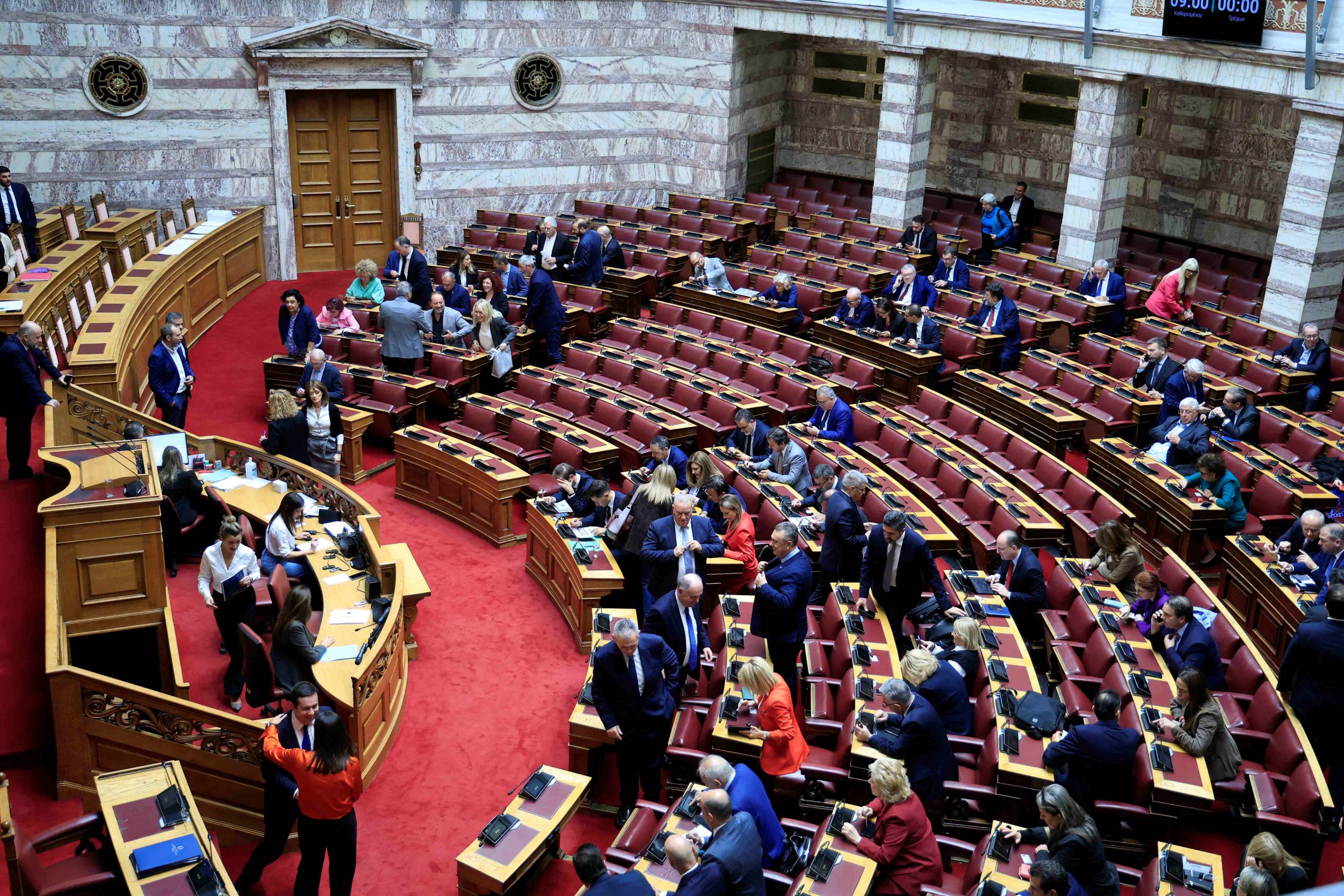 vouli-avlea-gia-tin-sintagmatiki
