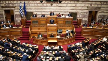 Βουλή: Υπερψηφίστηκε το νομοσχέδιο για την οριστική αδειοδότηση των περιφερειακών καναλιών