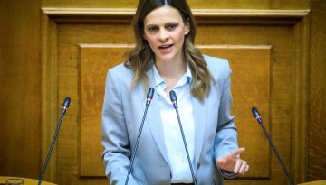 Αχτσιόγλου: Παραιτήθηκα από τη Νέα Αριστερά για λόγους στρατηγικής – Τι είπε για τα σενάρια προσχώρησης στο κόμμα Τσίπρα
