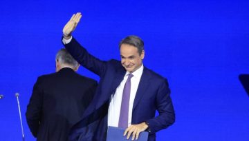 Ανακούφιση στο Μαξίμου μετά τις πρώτες δημοσκοπήσεις: Το στοίχημα της συσπείρωσης και η μάχη για τις απώλειες ψηφοφόρων