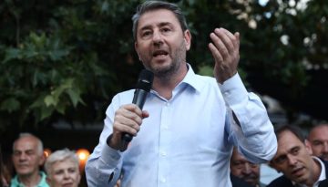 Ανδρουλάκης: «Δωρεάν πρόσβαση για όλους τους νέους έως 24 ετών σε όλα τα ΜΜΜ σε Αττική και Θεσσαλονίκη»